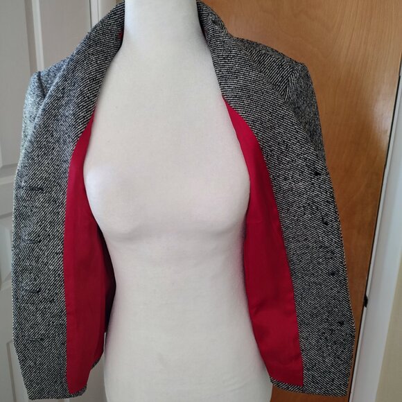 Trina Turk Three Quarter Sleeved jacket size 4 - Picture 2 of 6